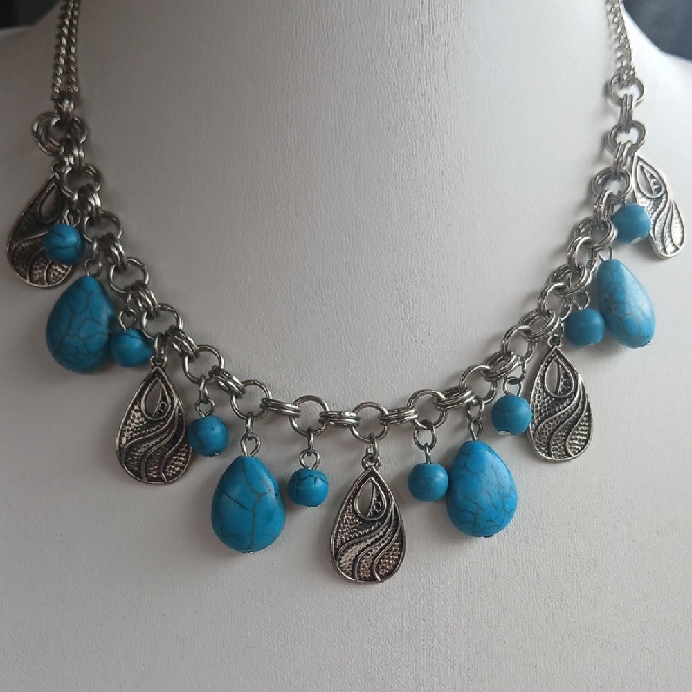 Paparazzi Silver and Blue Necklace with Teardrop Beads